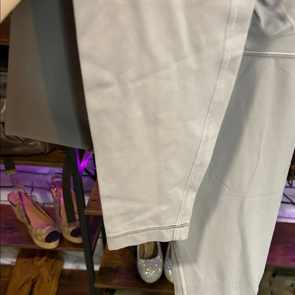 lululemon athletica Light Gray Leggings - Picture 3 of 7